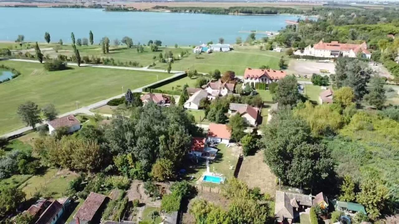 Mirella Rooms Палич Экстерьер фото