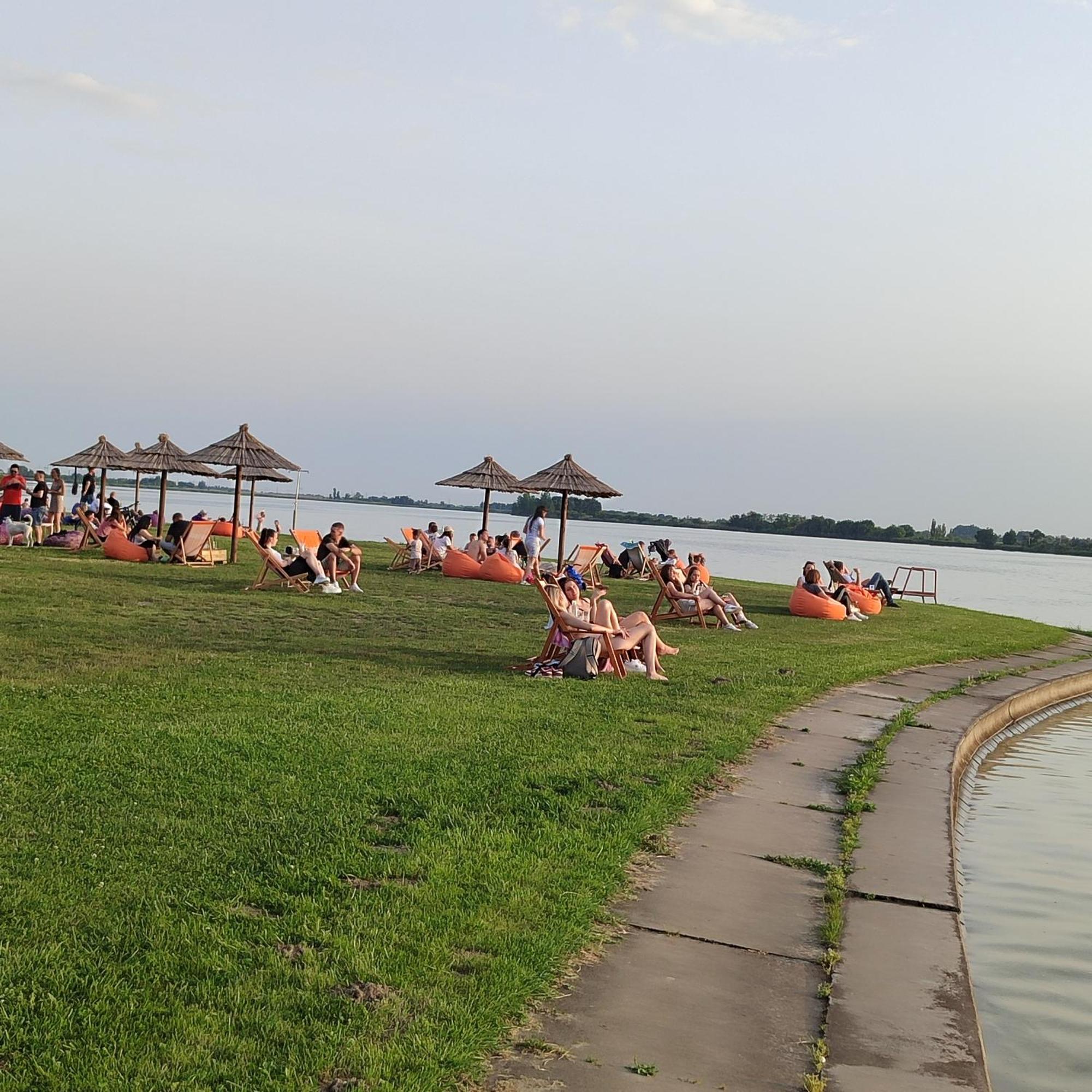 Mirella Rooms Палич Экстерьер фото